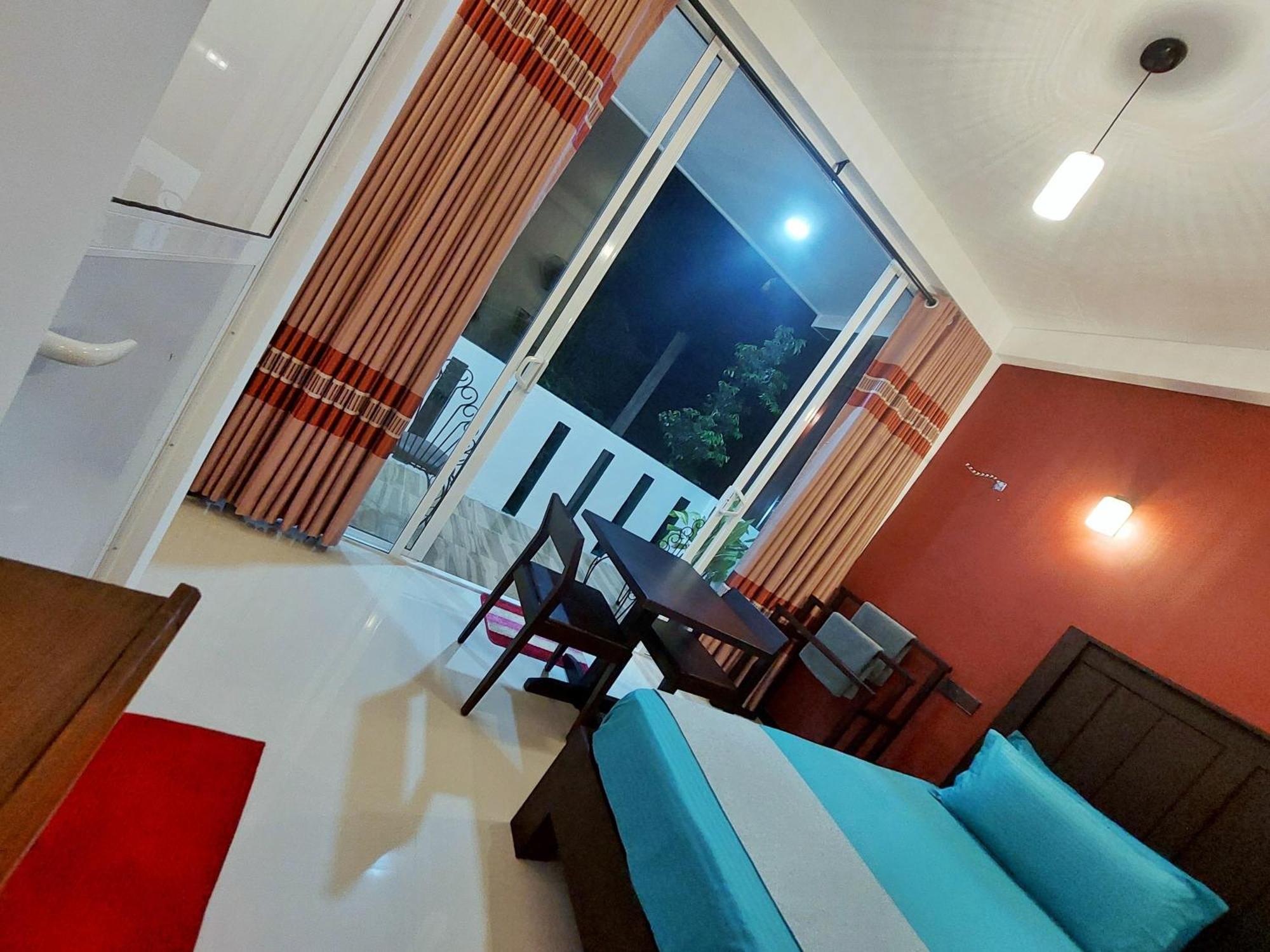 Chen Villa - Near Airport Negombo Exterior photo